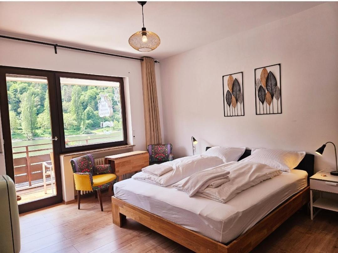 Roemerstube Apartments & Rooms Ediger-Eller Esterno foto